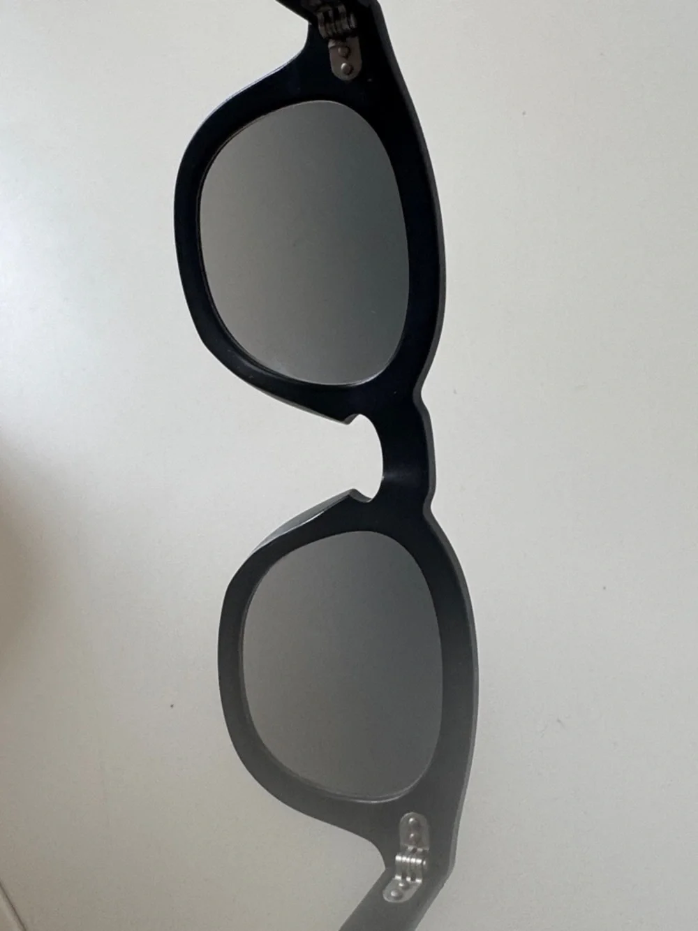 Peter Millar Black Polarize Sunglasses with Gray Lenses